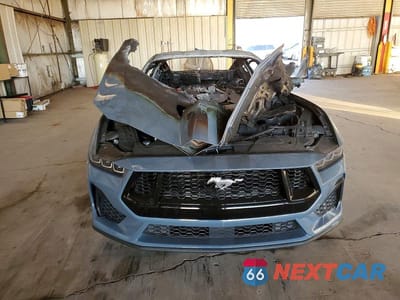 Piąte zdjęcie samochodu w środku: 2024 FORD MUSTANG GT VIN:1FA6P8CF5R5414644 - miniatura