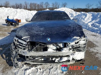 Piąte zdjęcie samochodu w środku: 2021 BMW 530 XI VIN:WBA13BJ0XMWX19469 - miniatura