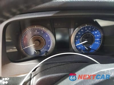 Zdjęcie 9 z 13 samochodu: 2016 TOYOTA SIENNA XLE VIN:5TDYK3DC2GS718000 - miniatura
