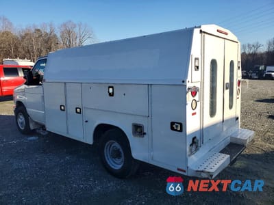 Drugie zdjęcie samochodu z przodu: 2015 FORD ECONOLINE E350 SUPER DUTY CUTAWAY VAN VIN:1FDWE3FL0FDA12581 - miniatura