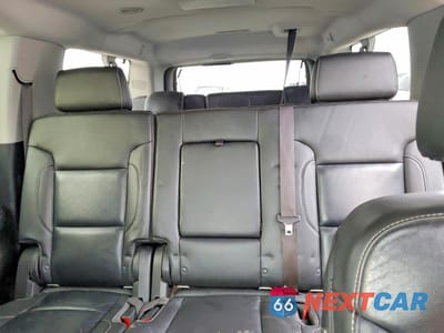 Zdjęcie 10 z 13 samochodu: 2016 CHEVROLET SUBURBAN C1500 LT VIN:1GNSCHKC5GR116913 - miniatura