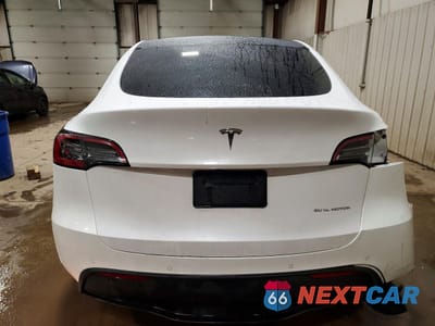 Zdjęcie 6 z 14 samochodu: 2022 TESLA MODEL Y VIN:7SAYGDEE4NF330360 - miniatura