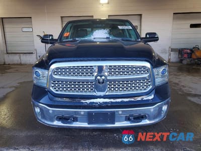 Piąte zdjęcie samochodu w środku: 2015 RAM 1500 LARAMIE VIN:1C6RR7JM7FS573103 - miniatura