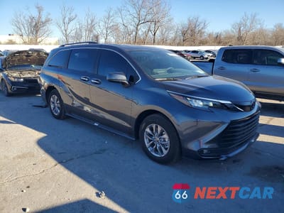 Czwarte zdjęcie samochodu z boku: 2025 TOYOTA SIEANNA VIN:5TDYSKFC0SS198833 - miniatura