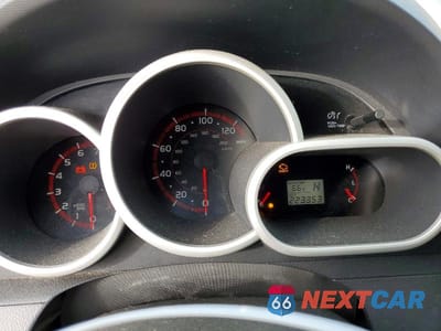 Zdjęcie 9 z 13 samochodu: 2009 TOYOTA COROLLA MATRIX VIN:2T1KU40E89C110829 - miniatura