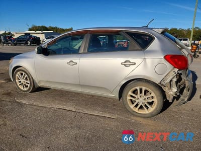 Drugie zdjęcie samochodu z przodu: 2011 KIA FORTE EX VIN:KNAFU5A20B5356737 - miniatura