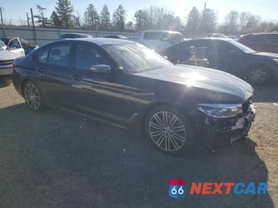 Czwarte zdjęcie samochodu z boku: 2019 BMW M550XI VIN:WBAJB9C55KB464948 - miniatura