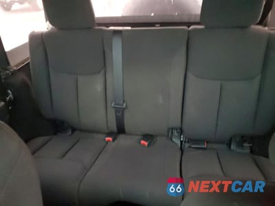 Zdjęcie 10 z 14 samochodu: 2013 JEEP WRANGLER UNLIMITED SPORT VIN:1C4BJWDGXDL590602 - miniatura