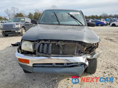 Piąte zdjęcie samochodu w środku: 1996 TOYOTA TACOMA XTRACAB VIN:4TAWN72N7TZ107393 - miniatura