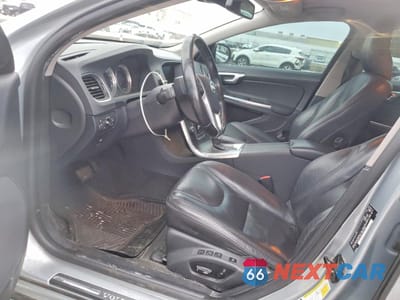 Zdjęcie 7 z 12 samochodu: 2013 VOLVO S60 T5 VIN:YV1612FS9D2197976 - miniatura