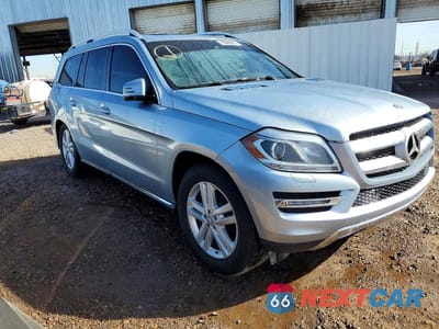 Czwarte zdjęcie samochodu z boku: 2014 MERCEDES-BENZ GL 450 4MATIC VIN:4JGDF7CE1EA414336 - miniatura