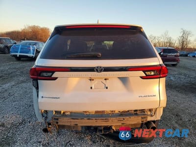 Zdjęcie 6 z 14 samochodu: 2024 TOYOTA GRAND HIGHLANDER LIMITED VIN:5TDADAB50RS002171 - miniatura