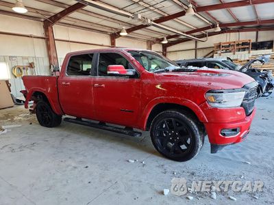 Czwarte zdjęcie samochodu z boku: 2020 RAM 1500 LARAMIE VIN:1C6SRFJT2LN353378 - miniatura