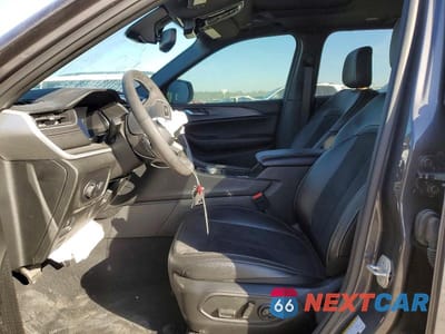 Zdjęcie 7 z 12 samochodu: 2024 JEEP GRAND CHEROKEE LAREDO VIN:1C4RJHAG6R8528221 - miniatura