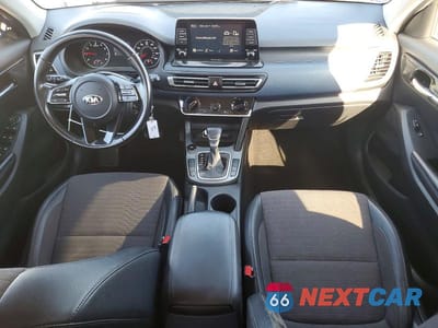 Zdjęcie 8 z 13 samochodu: 2021 KIA SELTOS S VIN:KNDEU2AA7M7108660 - miniatura