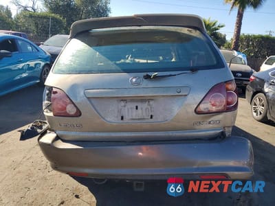 Zdjęcie 6 z 13 samochodu: 2000 LEXUS RX 300 VIN:JT6HF10U2Y0116331 - miniatura