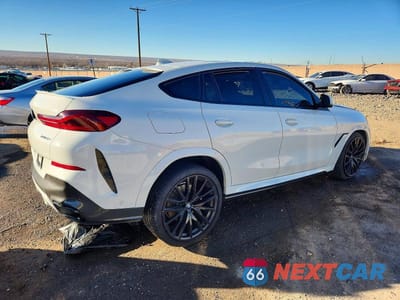 Trzecie zdjęcie samochodu z tyłu: 2020 BMW X6 XDRIVE40I VIN:5UXCY6C04L9C97246 - miniatura