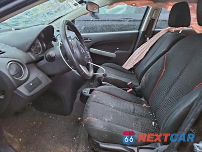 Zdjęcie 7 z 12 samochodu: 2013 MAZDA MAZDA2 VIN:JM1DE1LY1D0164552 - miniatura