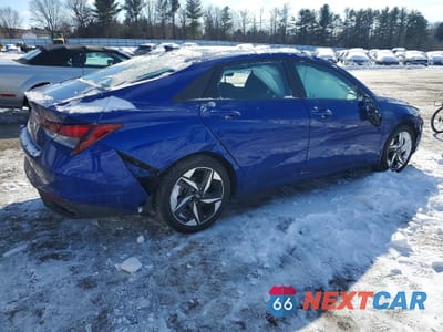 Trzecie zdjęcie samochodu z tyłu: 2023 HYUNDAI ELANTRA SEL VIN:5NPLS4AG4PH109648 - miniatura