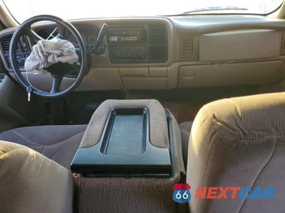 Zdjęcie 8 z 13 samochodu: 2002 GMC YUKON XL C1500 VIN:3GKEC16Z72G341942 - miniatura
