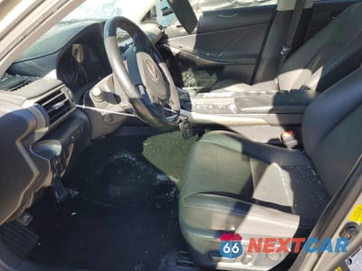 Zdjęcie 7 z 13 samochodu: 2019 LEXUS IS 300 VIN:JTHC81D27K5035601 - miniatura