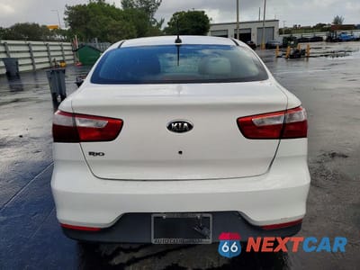 Zdjęcie 6 z 12 samochodu: 2017 KIA RIO LX VIN:KNADM4A34H6011854 - miniatura