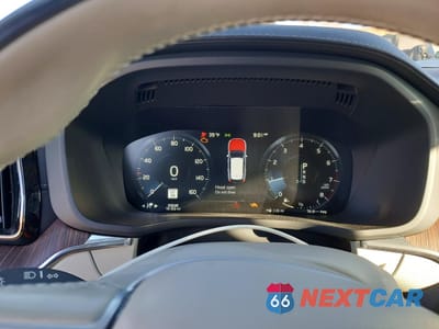 Zdjęcie 9 z 13 samochodu: 2020 VOLVO XC60 T5 INSCRIPTION VIN:YV4102RLXL1548998 - miniatura