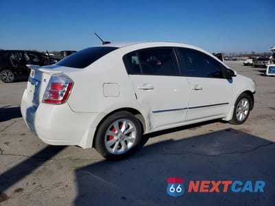 Trzecie zdjęcie samochodu z tyłu: 2011 NISSAN SENTRA 2.0 VIN:3N1AB6AP1BL676995 - miniatura
