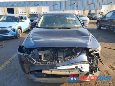 Piąte zdjęcie samochodu w środku: 2023 MAZDA CX-5 PREFERRED VIN:JM3KFBCM9P0148022 - miniatura