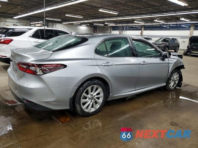 Trzecie zdjęcie samochodu z tyłu: 2023 TOYOTA CAMRY LE VIN:4T1C11AK9PU803713 - miniatura