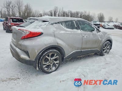 Trzecie zdjęcie samochodu z tyłu: 2018 TOYOTA C-HR XLE VIN:NMTKHMBX9JR040450 - miniatura