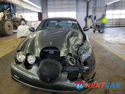 Piąte zdjęcie samochodu w środku: 2003 JAGUAR S-TYPE VIN:SAJEA01TX3FM71622 - miniatura