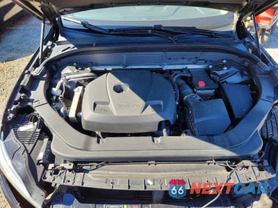 Zdjęcie 12 z 13 samochodu: 2018 VOLVO XC60 T6 MOMENTUM VIN:YV4A22RK7J1043290 - miniatura