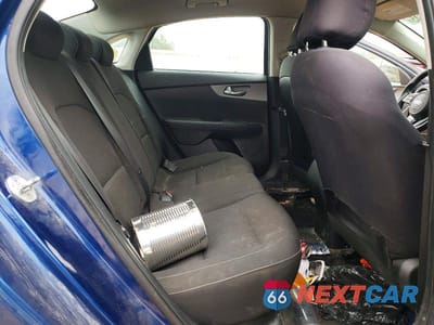 Zdjęcie 10 z 11 samochodu: 2021 KIA FORTE EX VIN:3KPF24AD9ME362158 - miniatura