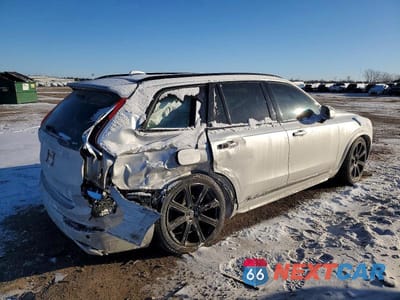 Trzecie zdjęcie samochodu z tyłu: 2017 VOLVO XC90 T8 VIN:YV4BC0PLXH1117085 - miniatura