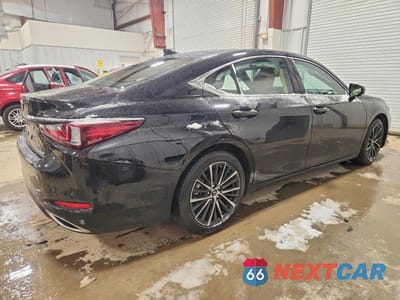 Trzecie zdjęcie samochodu z tyłu: 2025 LEXUS ES 350 BASE VIN:58ADZ1B1XSU195267 - miniatura