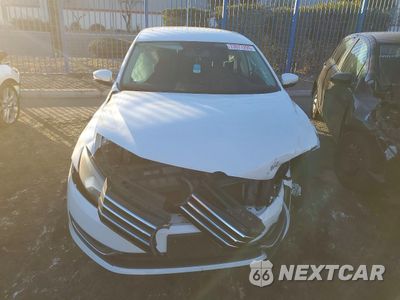 Piąte zdjęcie samochodu w środku: 2015 VOLKSWAGEN PASSAT SE VIN:1VWBT7A3XFC026269 - miniatura