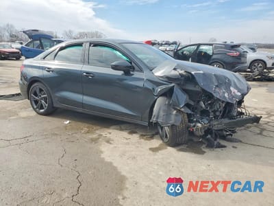 Czwarte zdjęcie samochodu z boku: 2024 AUDI A3 PREMIUM PLUS VIN:WAUHUDGY8RA036842 - miniatura