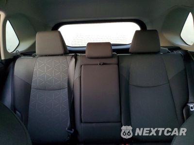 Zdjęcie 10 z 13 samochodu: 2024 TOYOTA RAV4 XLE VIN:2T3P1RFV1RC464136 - miniatura
