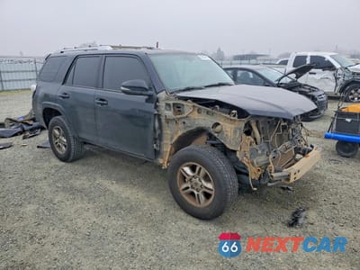 Czwarte zdjęcie samochodu z boku: 2016 TOYOTA 4RUNNER SR5/SR5 PREMIUM VIN:JTEBU5JR3G5324219 - miniatura