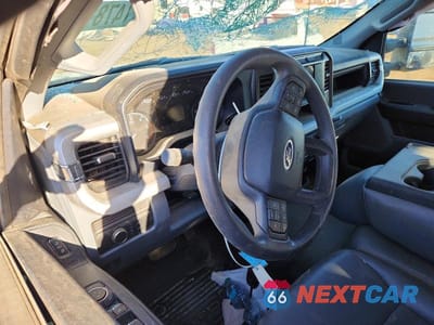 Zdjęcie 9 z 12 samochodu: 2024 FORD F350 SUPER DUTY FLATBED TRUCK VIN:1FD8W3FN2REE85405 - miniatura