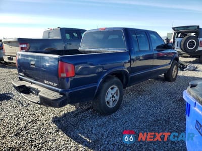 Trzecie zdjęcie samochodu z tyłu: 2004 CHEVROLET S TRUCK S10 VIN:1GCDT13XX4K133284 - miniatura