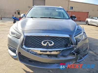 Piąte zdjęcie samochodu w środku: 2018 INFINITI QX60 VIN:5N1DL0MN5JC503470 - miniatura