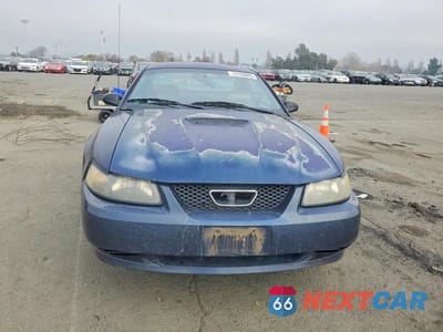 Piąte zdjęcie samochodu w środku: 2001 FORD MUSTANG VIN:1FAFP40451F203311 - miniatura