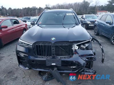 Piąte zdjęcie samochodu w środku: 2022 BMW X7 XDRIVE40I VIN:5UXCW2C03N9K03548 - miniatura