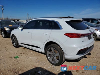 Drugie zdjęcie samochodu z przodu: 2025 AUDI Q5 PREMIUM PLUS VIN:WA12AAGU6S2069202 - miniatura