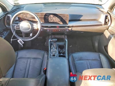 Zdjęcie 8 z 12 samochodu: 2025 KIA SORENTO EX VIN:5XYRHDJF0SG367536 - miniatura