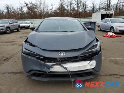 Piąte zdjęcie samochodu w środku: 2024 TOYOTA PRIUS LE VIN:JTDADABU9R3017941 - miniatura