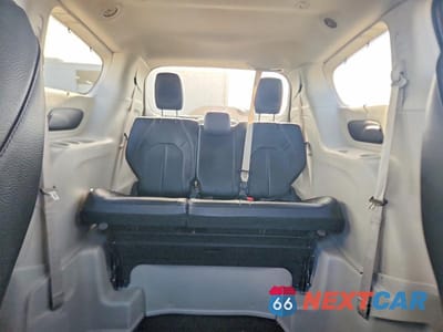 Zdjęcie 10 z 12 samochodu: 2020 CHRYSLER PACIFICA TOURING L VIN:2C4RC1BG0LR104948 - miniatura