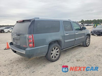 Trzecie zdjęcie samochodu z tyłu: 2008 GMC YUKON XL DENALI VIN:1GKFK66878J138696 - miniatura